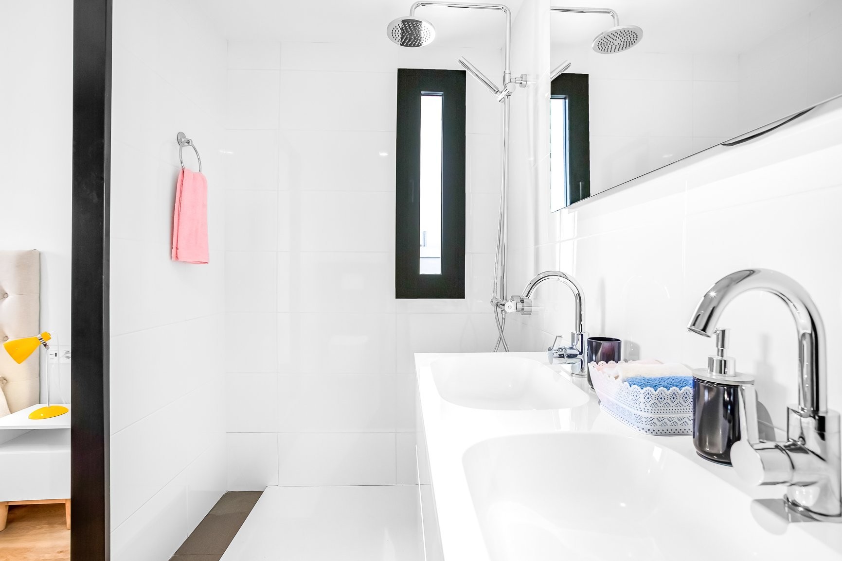 Corner apartment bathroom 1