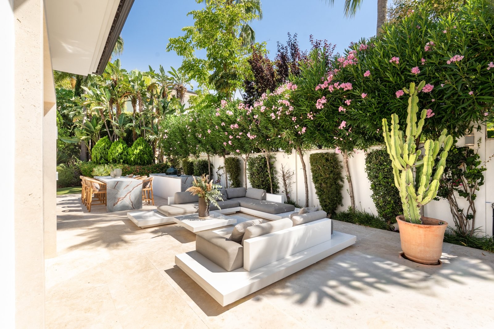 Villa maria nueva andalucia marbella 37